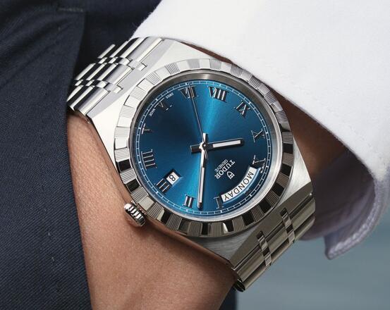 Tudor with blue dial is best choice for men.